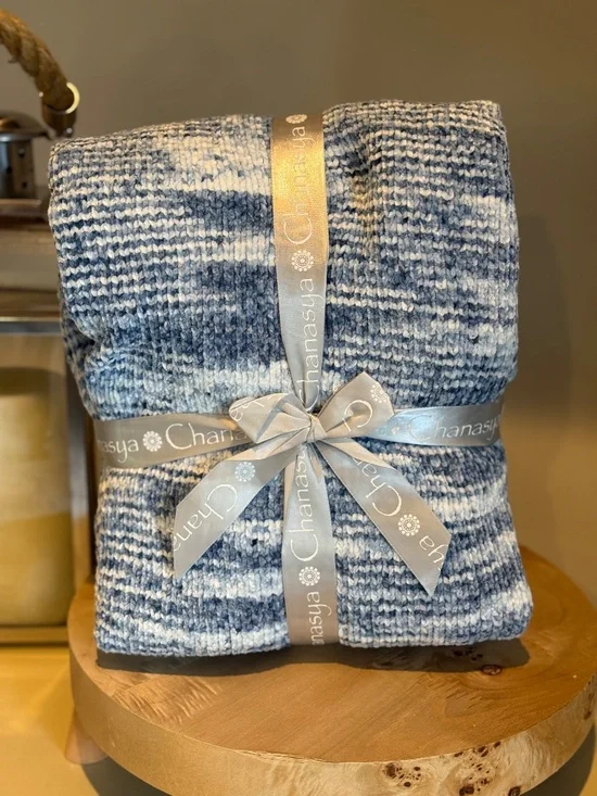 Chanasya Premium Chenille Knit Texture Throw Blanket - Blue/White - (50" x 65") - Picture 3 of 6